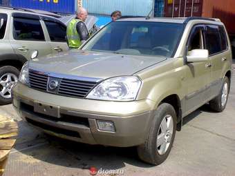 2002 Nissan X-Trail Pictures