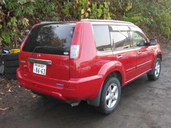 2002 Nissan X-Trail Photos