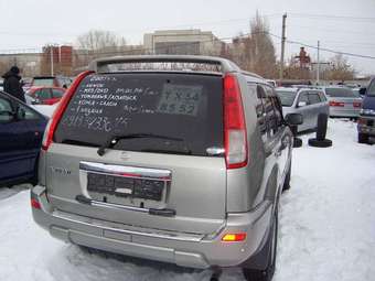 2002 Nissan X-Trail Photos