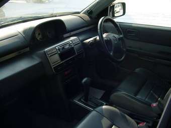 2002 Nissan X-Trail Pics