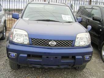 2002 Nissan X-Trail Photos