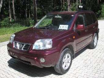 2002 Nissan X-Trail Images