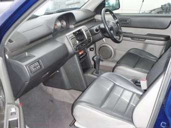 2002 Nissan X-Trail Pictures