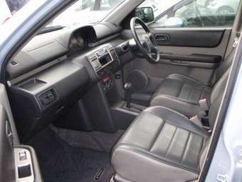 2002 Nissan X-Trail Pictures