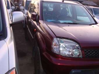 2002 Nissan X-Trail Images