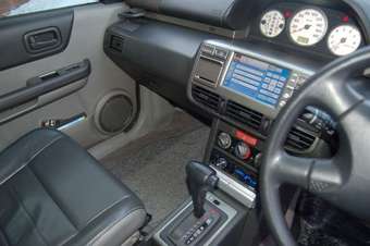 2002 Nissan X-Trail Pictures