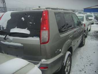 2002 Nissan X-Trail Photos