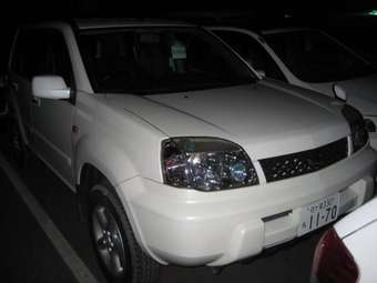 2002 Nissan X-Trail Photos