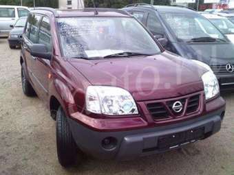 2002 Nissan X-Trail Photos