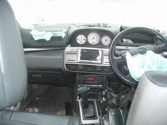 2002 Nissan X-Trail Images