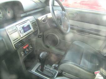 2002 Nissan X-Trail Wallpapers