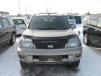 2002 Nissan X-Trail Photos