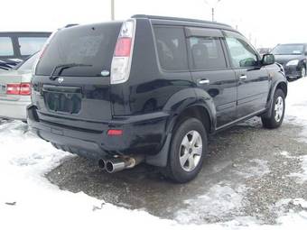 2002 Nissan X-Trail Photos