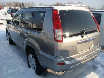 2002 Nissan X-Trail Images