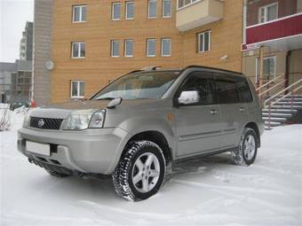 2002 Nissan X-Trail Photos