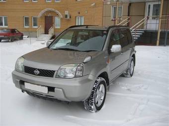 2002 Nissan X-Trail Photos