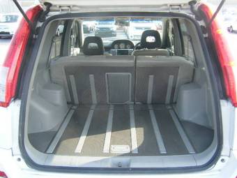 2002 Nissan X-Trail Photos