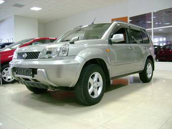 2002 Nissan X-Trail Photos