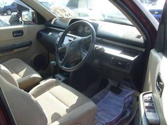 2002 Nissan X-Trail Images