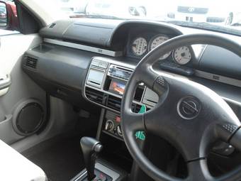 2002 Nissan X-Trail Pictures