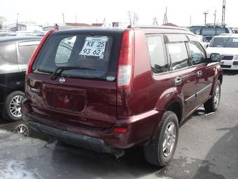 2002 Nissan X-Trail Photos