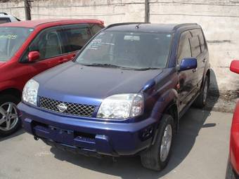 2002 Nissan X-Trail Photos