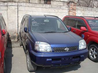 2002 Nissan X-Trail Photos