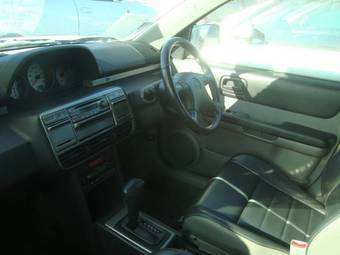2002 Nissan X-Trail Photos