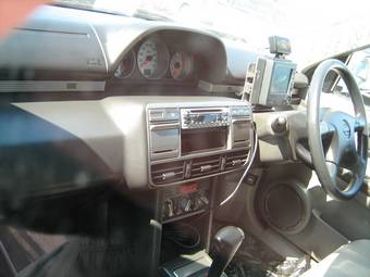 2002 Nissan X-Trail Pictures