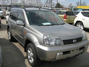 2002 Nissan X-Trail Images