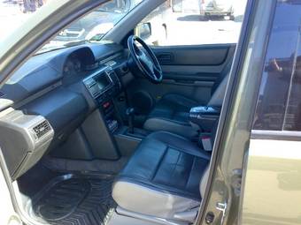 2002 Nissan X-Trail Pictures