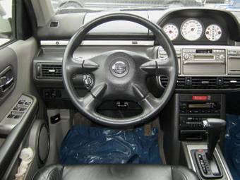 2002 Nissan X-Trail Images