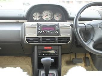2002 Nissan X-Trail Pictures