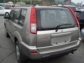 2002 Nissan X-Trail Photos