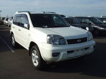 2002 Nissan X-Trail Images