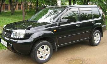 2002 Nissan X-Trail Photos