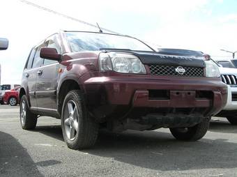 2002 Nissan X-Trail Photos