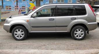 2002 Nissan X-Trail Photos