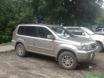 2002 Nissan X-Trail Photos