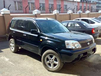 2002 Nissan X-Trail Photos