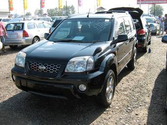 2002 Nissan X-Trail Photos