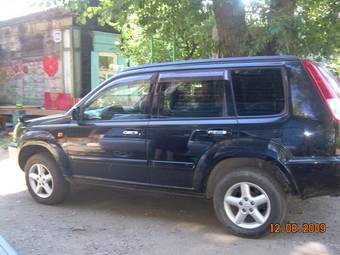 2002 Nissan X-Trail Photos