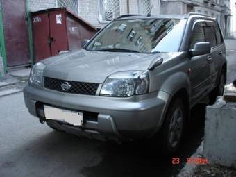 2002 Nissan X-Trail Photos