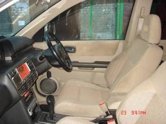 2002 Nissan X-Trail Photos