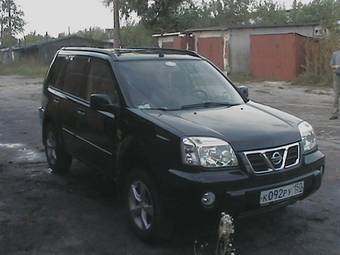 2002 Nissan X-Trail Photos