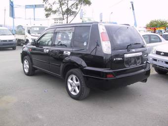 2002 Nissan X-Trail Photos