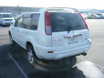 2002 Nissan X-Trail Photos