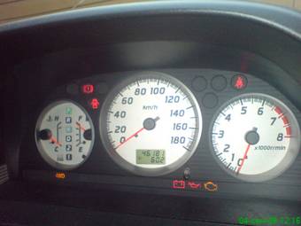 2002 Nissan X-Trail Photos
