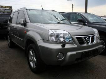 2002 Nissan X-Trail Photos