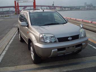 2002 Nissan X-Trail Photos